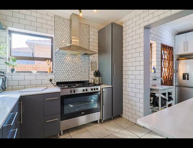 3 BEDROOM CLUSTER FOR SALE IN NEWMARKET